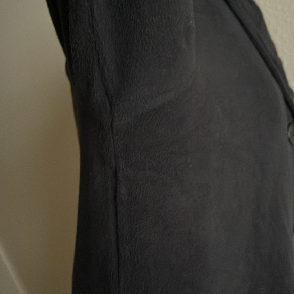 Cuddl Duds Sz L Black Button Up Top - Picture 3 of 14